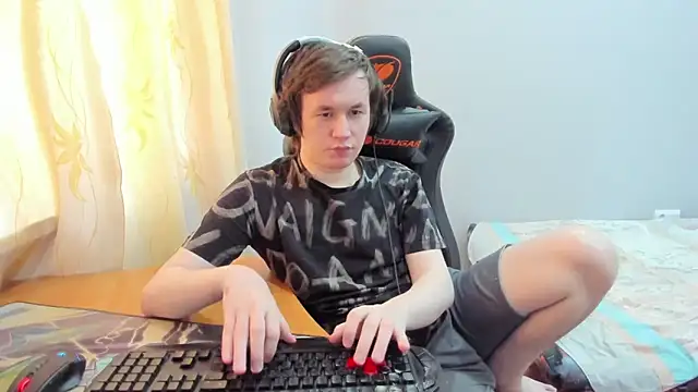 iliaskrislove - Iliaskrislove's free webcam - UK Sex Cams