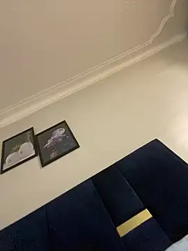 dellah27 - Dellah27's free webcam - UK Sex Cams