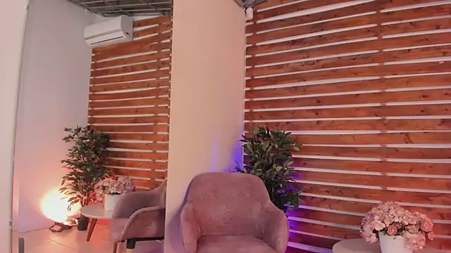 _meganrain (F young) - 🎀Topless + Oily boobs🎀