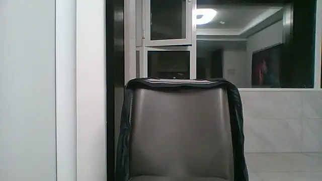 nole_china7 (Ask my age) - talk / fun / cum