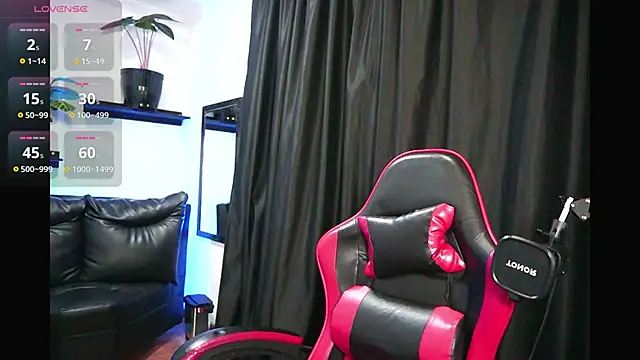 sari_belle - Sari_belle's free webcam - UK Sex Cams