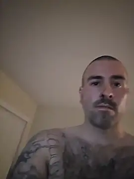 biggbaddwulf7 (M young) - Need to get a new laptop and Webcam