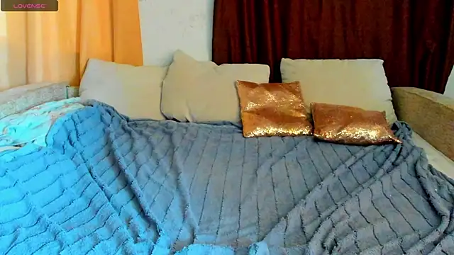 eva_purrr_ - Eva_purrr_'s free webcam