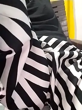 cute-naavya - Cute-Naavya's free webcam - UK Sex Cams