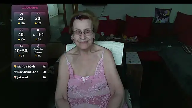 heisseomaoriginal - HeisseomaOriginal's free webcam - UK Sex Cams