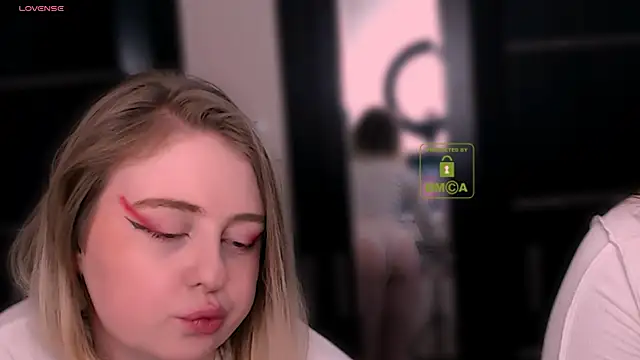 evaandlilith - EvaAndLilith's free webcam - UK Sex Cams