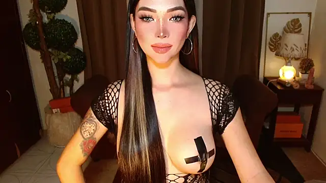 MouthWatering_Ayesha webcam