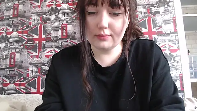 Lynylou live cam profile