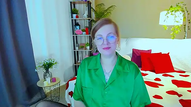 youruniverser - YourUniverser's free webcam - UK Sex Cams