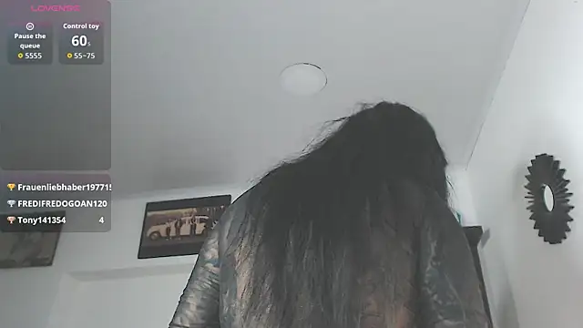 Vicky_hotmilf live sex cam