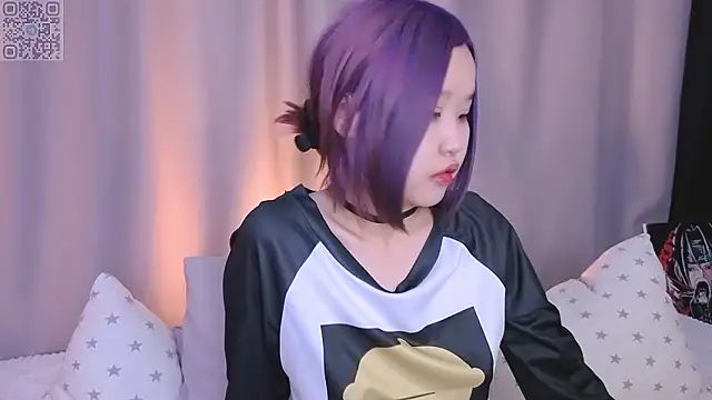 oohannii (Ask my age) - doggy + 10 spanks