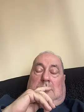 csikar - Csikar's free webcam - UK Sex Cams