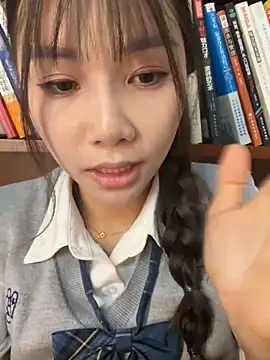 Fire-18 live sex cam