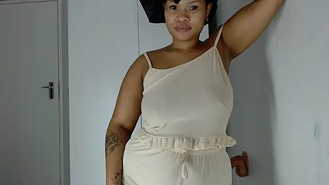 Loyal_Sashaa live sex cam