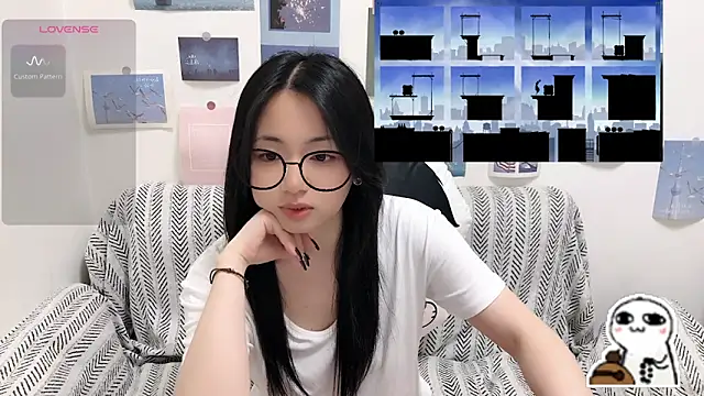 美女LiLiYbaby在线直播