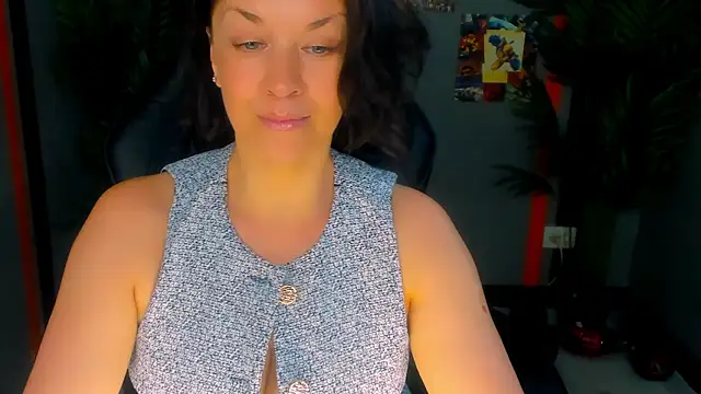 AnaMills live cam profile