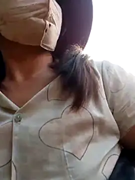 nana-cute- - Nana-cute-'s free webcam