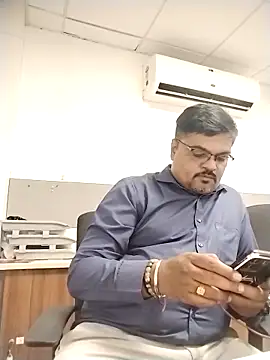 desi_lodo_gujju_boy (Ask my age) - Good Afternoon Friends