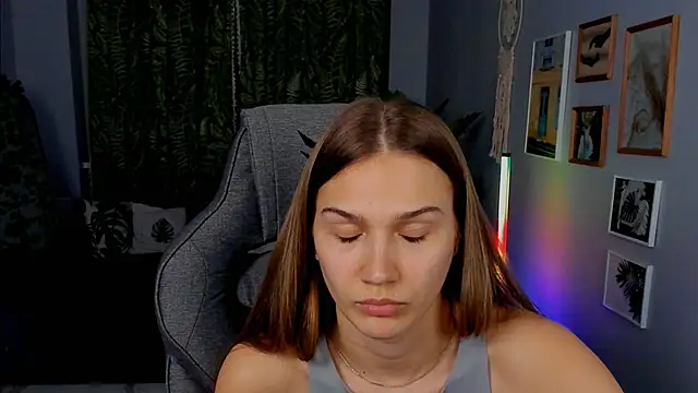 sweet_emilya - Sweet_Emilya's free webcam - UK Sex Cams