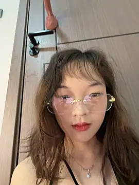 美女meimei_x在线直播