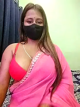 Webcam Model (LoveLy-Soneya)  is live.Free join now!