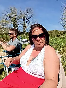 pulpeuse64 (G milf) - 2 doigts dans la chatte 😻😻