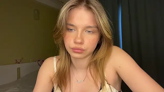 earthastinett - EarthaStinett's free webcam - UK Sex Cams