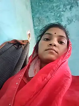 Webcam Model (Jooli_cuty)  is live.Free join now!