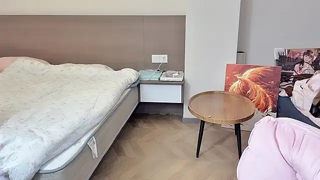 美女-ruoruo-在线直播