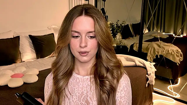 RozzitaBedberry live sex cam