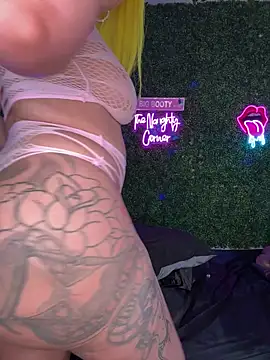 renathickass - RenaThickAss's free webcam