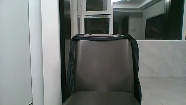 nole_china7 (Ask my age) - talk / fun / cum