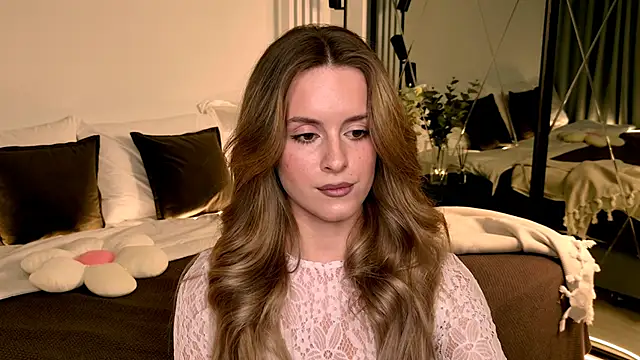 rozzitabedberry - RozzitaBedberry's free webcam