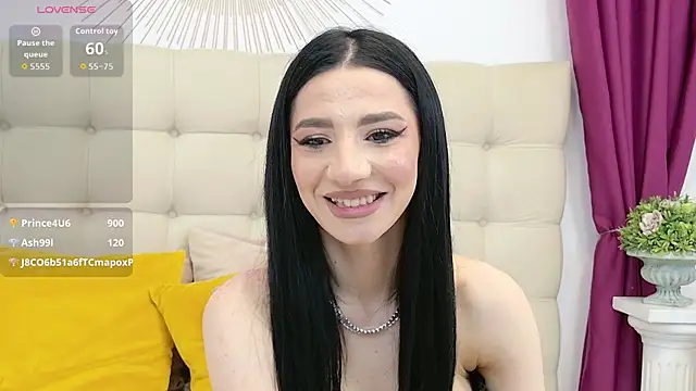 ErinEvans from StripChat is Freechat