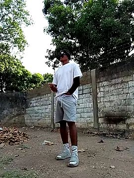 spittingpig1 live sex cam