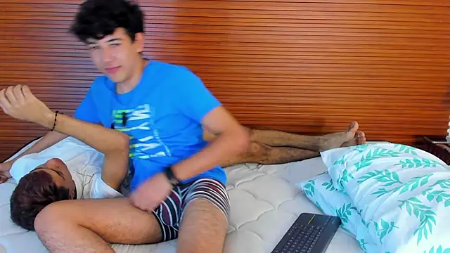 peakk_twiinns live sex cam