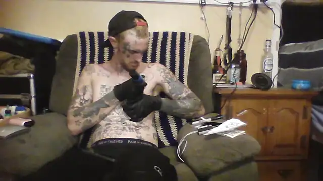 swaggdaddy93 - SWAGGDaddy93's free webcam