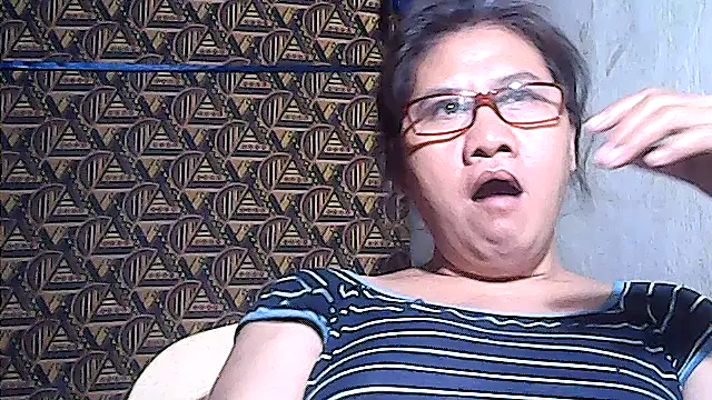 sweetsosie18 - Sweetsosie18's free webcam