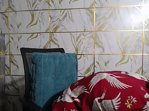 lyzizi_lovely09 - Lyzizi_lovely09's free webcam - UK Sex Cams