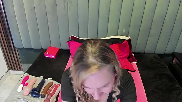 alaha_evans - Alaha_evans's free webcam - UK Sex Cams