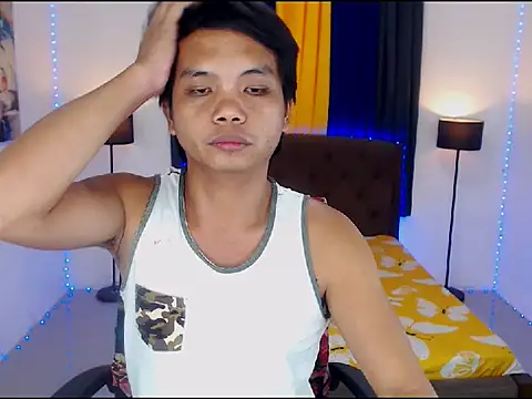 ianhardfucker (M young) - LETS CUM IN MY ROOM