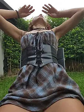 isabella_stark (F young) - 50 SQUATS NAKED + Toy control x5mn