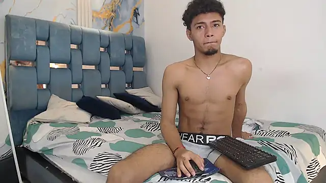 DIAMOND_BLACKS Live Webcam on Stripchat