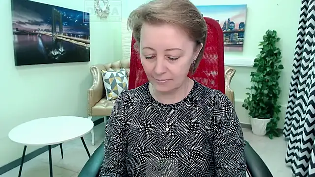 mona_w - MONA_W's free webcam - UK Sex Cams