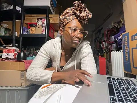 wynterheat live sex cam