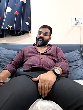 fun_guuy (M young) - Make me all Naked 😍