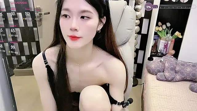 yueyue-mm - Yueyue-MM's free webcam - UK Sex Cams