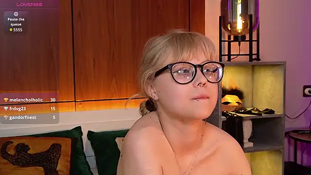 moliqin - MoliQin's free webcam