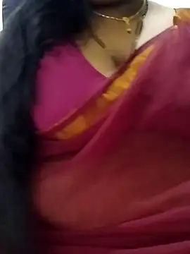 Divyahoty live cam profile