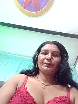 Webcam Model (YOURFIVAA)  is live.Free join now!